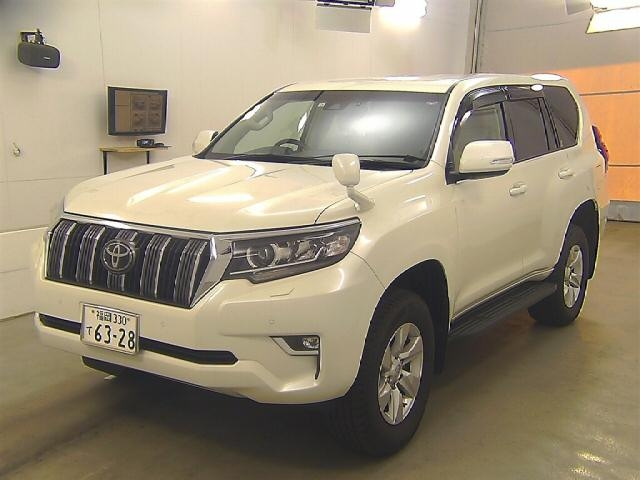 Import and buy TOYOTA LAND CRUISER PRADO 2018 from Japan to Nairobi, Kenya