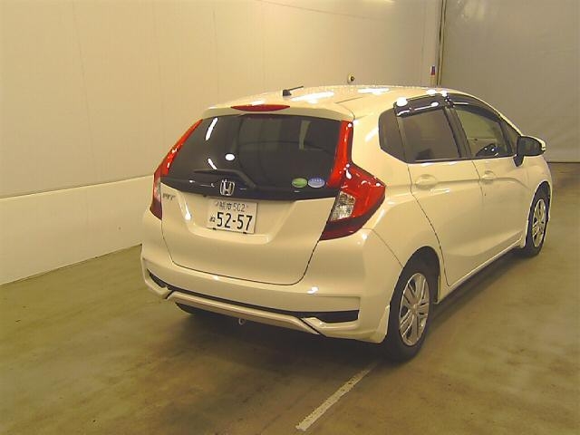 Import and buy HONDA FIT 2017 from Japan to Nairobi, Kenya