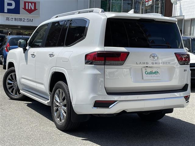 Import and buy TOYOTA LAND CRUISER 2023 from Japan to Nairobi, Kenya