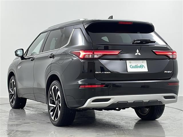 Import and buy MITSUBISHI OUTLANDER PHEV 2022 from Japan to Nairobi, Kenya