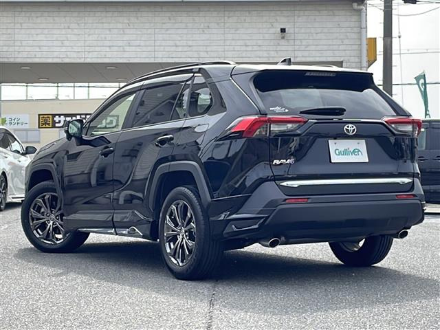 Import and buy TOYOTA RAV4 2022 from Japan to Nairobi, Kenya