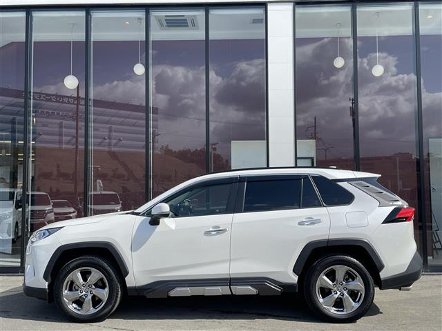 Import and buy TOYOTA RAV4 2020 from Japan to Nairobi, Kenya