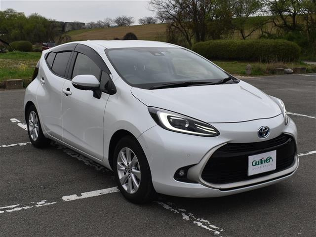 Import and buy TOYOTA AQUA 2022 from Japan to Nairobi, Kenya