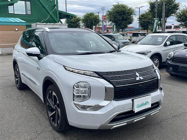 Import and buy MITSUBISHI OUTLANDER PHEV 2022 from Japan to Nairobi, Kenya