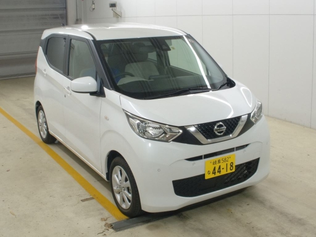 Import and buy NISSAN DAYZ 2022 from Japan to Nairobi, Kenya