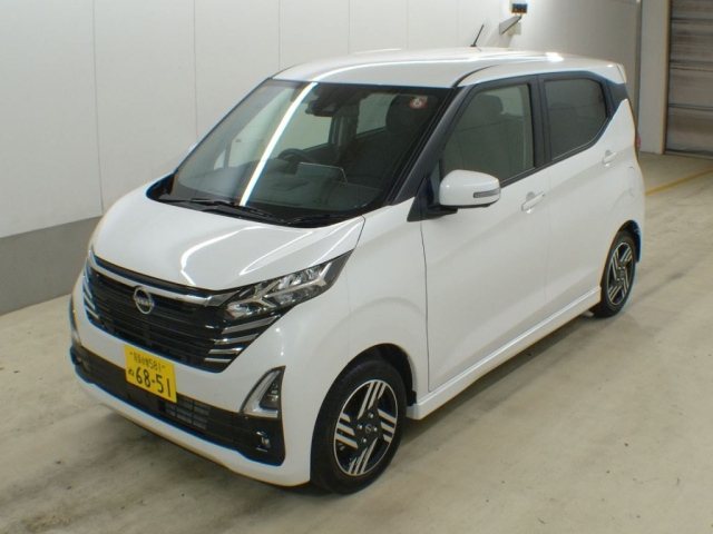 Import and buy NISSAN DAYZ 2023 from Japan to Nairobi, Kenya