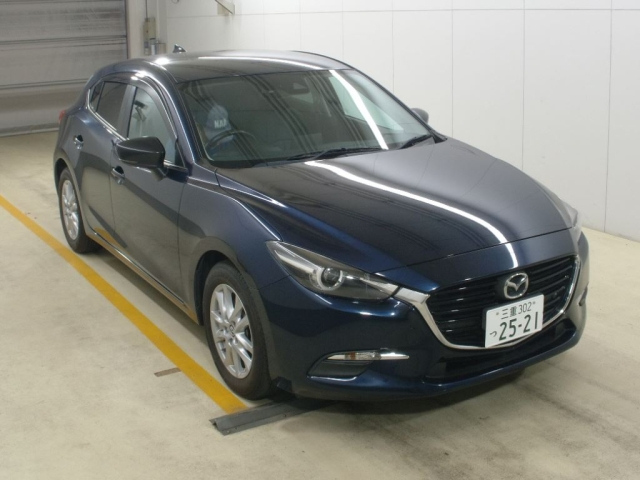 Import and buy MAZDA AXELA 2017 from Japan to Nairobi, Kenya