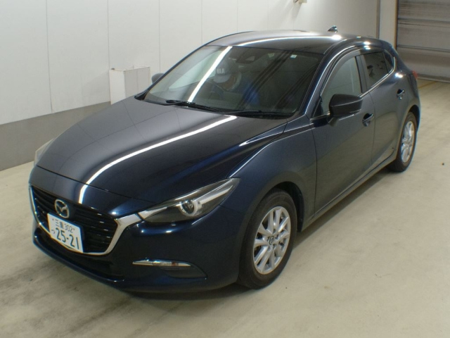 Import and buy MAZDA AXELA 2017 from Japan to Nairobi, Kenya