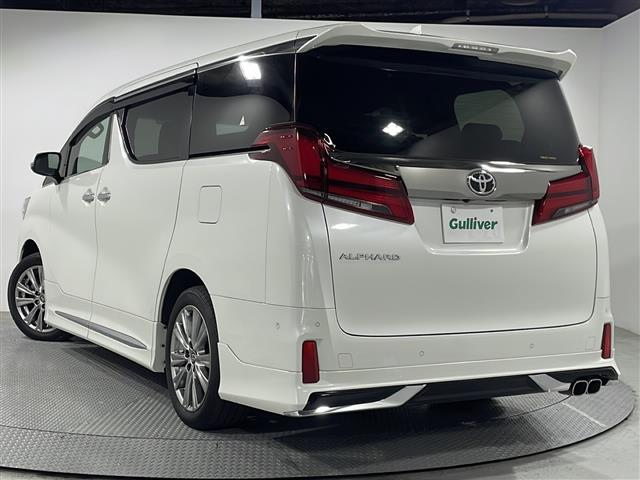 Import and buy TOYOTA ALPHARD 2022 from Japan to Nairobi, Kenya