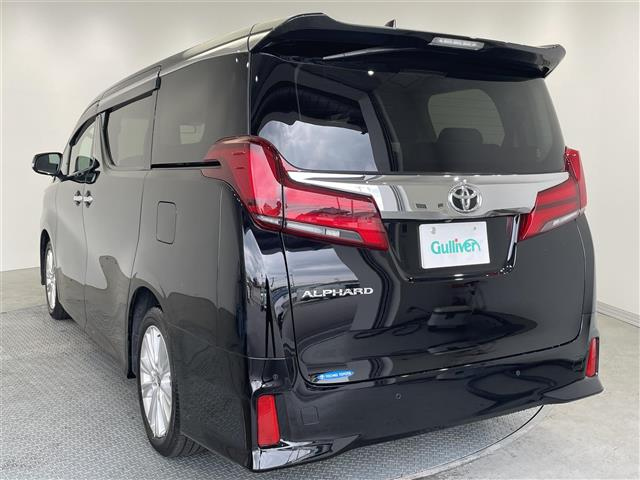 Import and buy TOYOTA ALPHARD 2022 from Japan to Nairobi, Kenya