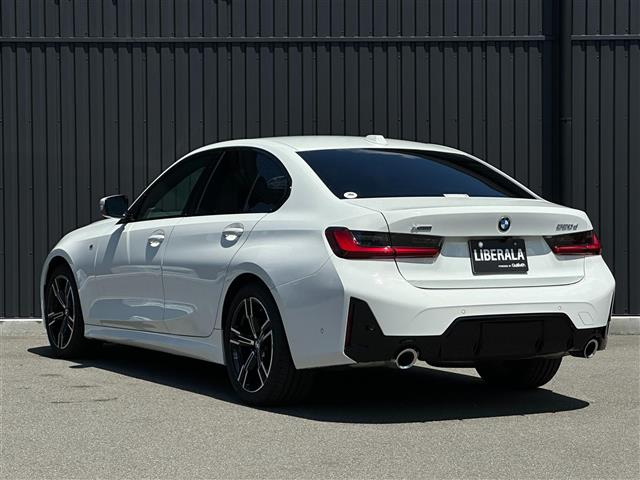 Import and buy BMW 3 SERIES 2023 from Japan to Nairobi, Kenya