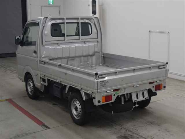 Import and buy NISSAN CLIPPER TRUCK 2020 from Japan to Nairobi, Kenya