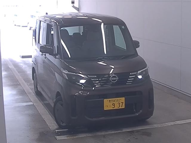 Import and buy NISSAN ROOX 2024 from Japan to Nairobi, Kenya