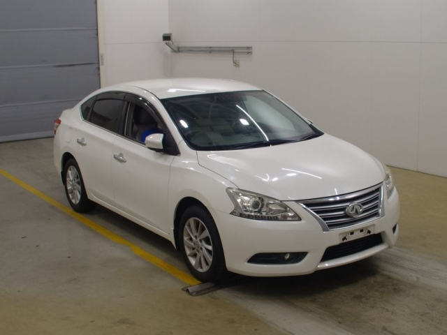 Import and buy NISSAN SYLPHY 2017 from Japan to Nairobi, Kenya