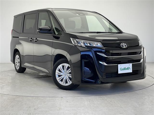 Import and buy TOYOTA NOAH 2022 from Japan to Nairobi, Kenya