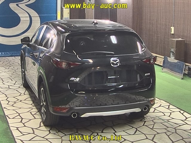 Import and buy MAZDA CX-5 2018 from Japan to Nairobi, Kenya