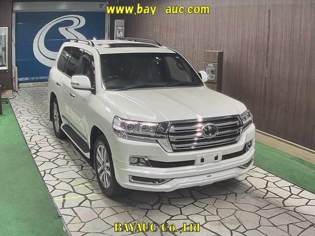 Import and buy TOYOTA LAND CRUISER 2018 from Japan to Nairobi, Kenya