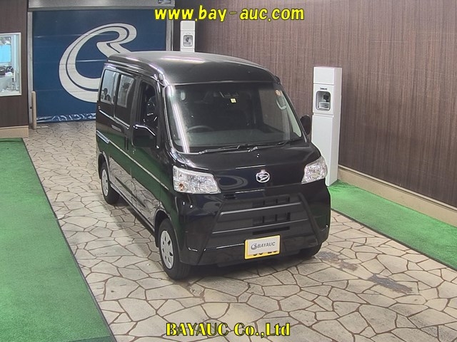 Import and buy DAIHATSU HIJET VAN 2017 from Japan to Nairobi, Kenya