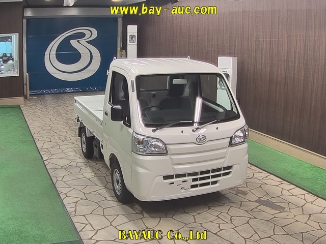 Import and buy DAIHATSU HIJET TRUCK 2018 from Japan to Nairobi, Kenya