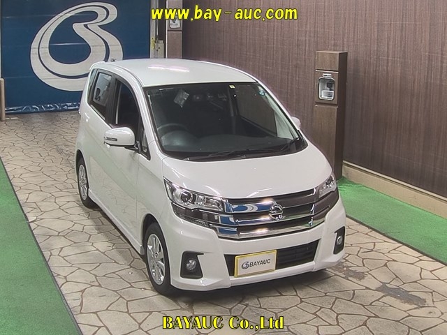 Import and buy NISSAN DAYZ 2018 from Japan to Nairobi, Kenya