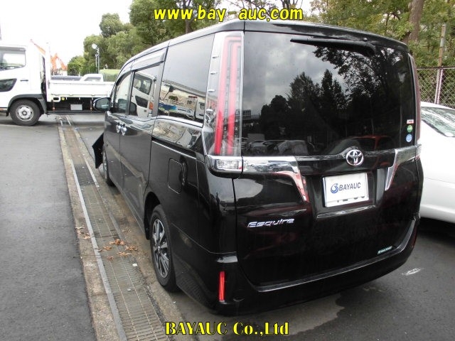 Import and buy TOYOTA ESQUIRE 2018 from Japan to Nairobi, Kenya