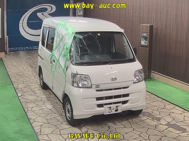 Import and buy DAIHATSU HIJET VAN 2017 from Japan to Nairobi, Kenya