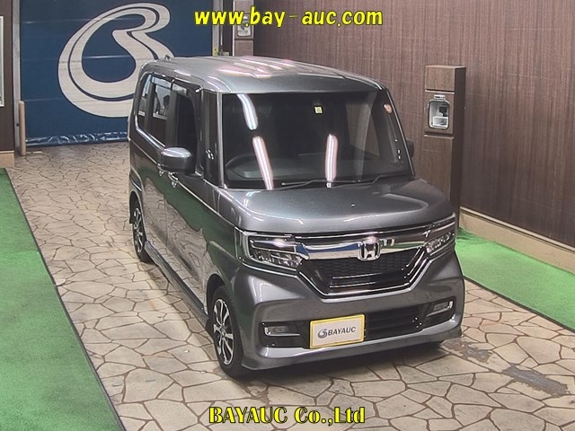 Import and buy HONDA N BOX 2017 from Japan to Nairobi, Kenya