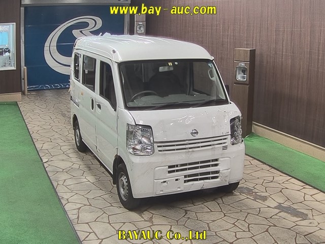 Import and buy NISSAN CLIPPER VAN 2018 from Japan to Nairobi, Kenya