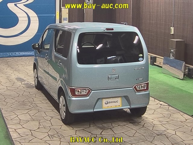 Import and buy SUZUKI WAGON R 2017 from Japan to Nairobi, Kenya