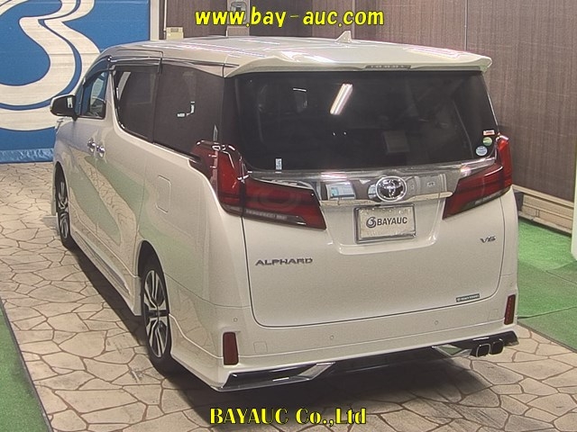 Import and buy TOYOTA ALPHARD 2018 from Japan to Nairobi, Kenya