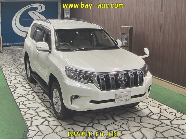 Import and buy TOYOTA LAND CRUISER PRADO 2019 from Japan to Nairobi, Kenya