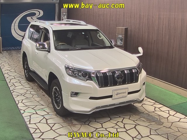 Import and buy TOYOTA LAND CRUISER PRADO 2018 from Japan to Nairobi, Kenya