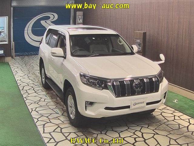 Import and buy TOYOTA LAND CRUISER PRADO 2018 from Japan to Nairobi, Kenya