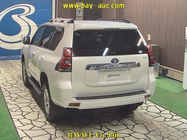 Import and buy TOYOTA LAND CRUISER PRADO 2020 from Japan to Nairobi, Kenya