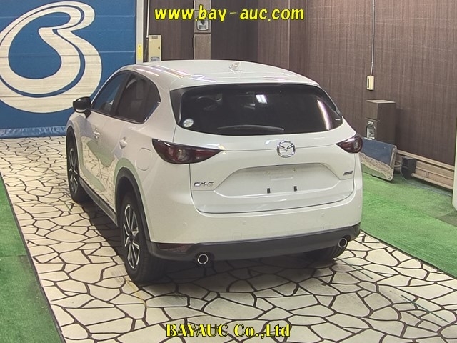 Import and buy MAZDA CX-5 2018 from Japan to Nairobi, Kenya