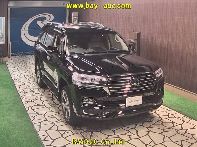 Import and buy TOYOTA LAND CRUISER 2019 from Japan to Nairobi, Kenya