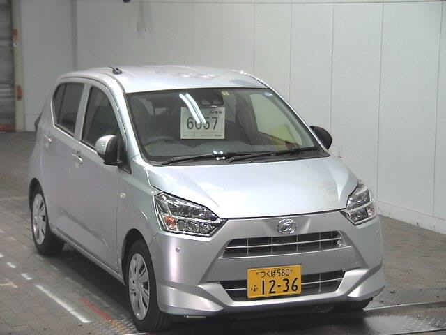 Import and buy DAIHATSU MIRA E S 2018 from Japan to Nairobi, Kenya