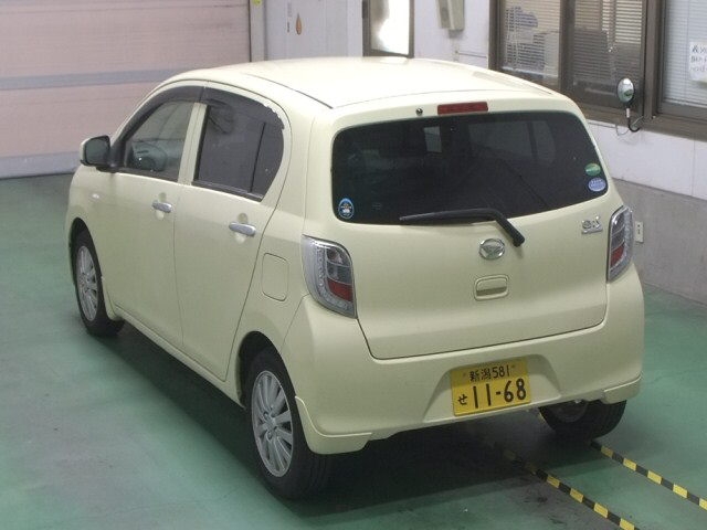 Import and buy DAIHATSU MIRA E S 2017 from Japan to Nairobi, Kenya