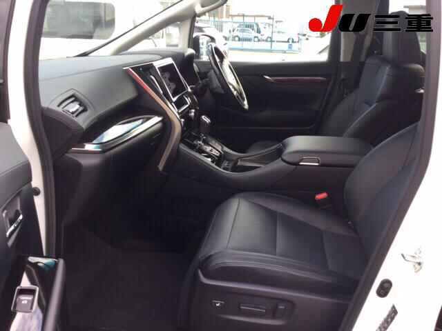 Import and buy TOYOTA ALPHARD 2018 from Japan to Nairobi, Kenya