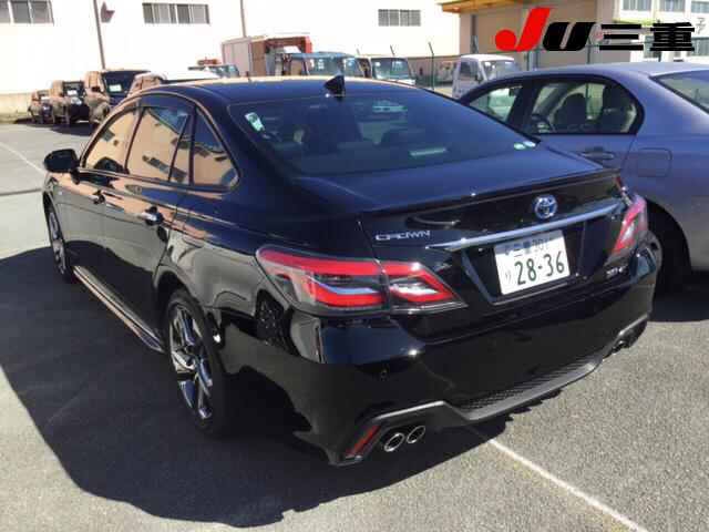 Import and buy TOYOTA CROWN 2018 from Japan to Nairobi, Kenya