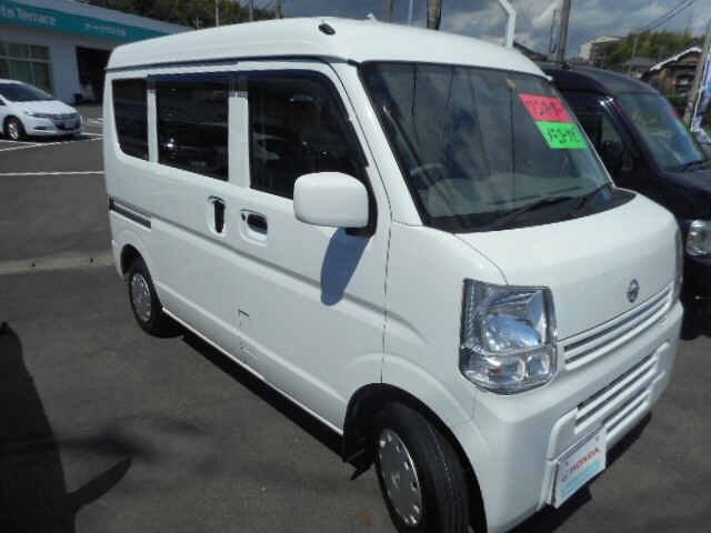 Import and buy NISSAN CLIPPER VAN 2017 from Japan to Nairobi, Kenya