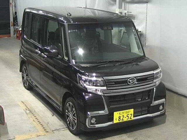 Import and buy DAIHATSU TANTO 2018 from Japan to Nairobi, Kenya