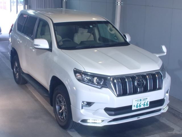 Import and buy TOYOTA LAND CRUISER PRADO 2019 from Japan to Nairobi, Kenya