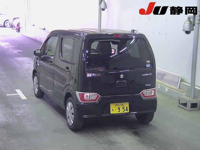 Import and buy SUZUKI WAGON R 2017 from Japan to Nairobi, Kenya