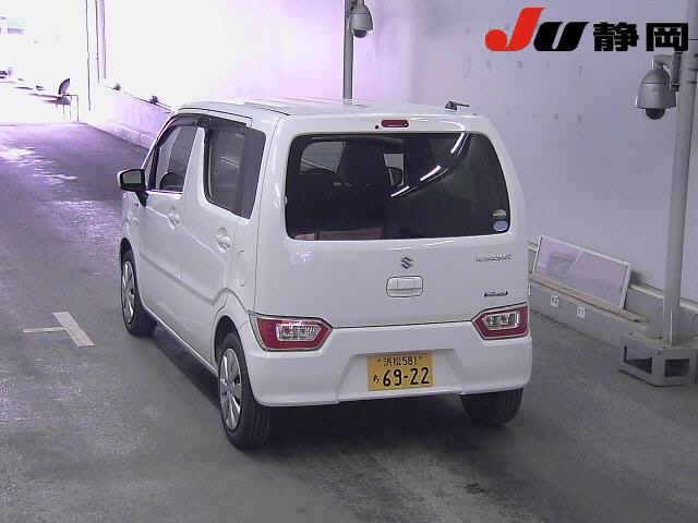 Import and buy SUZUKI WAGON R 2017 from Japan to Nairobi, Kenya