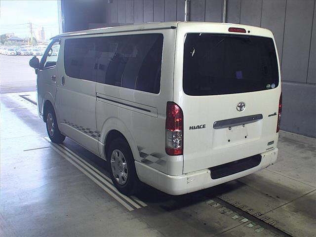 Import and buy TOYOTA HIACE VAN 2017 from Japan to Nairobi, Kenya