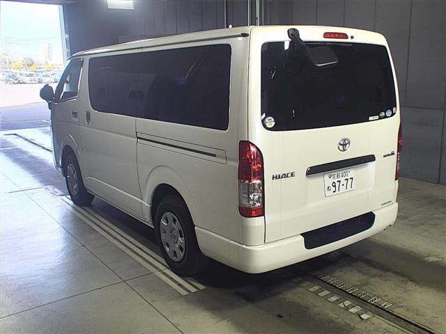 Import and buy TOYOTA HIACE VAN 2019 from Japan to Nairobi, Kenya