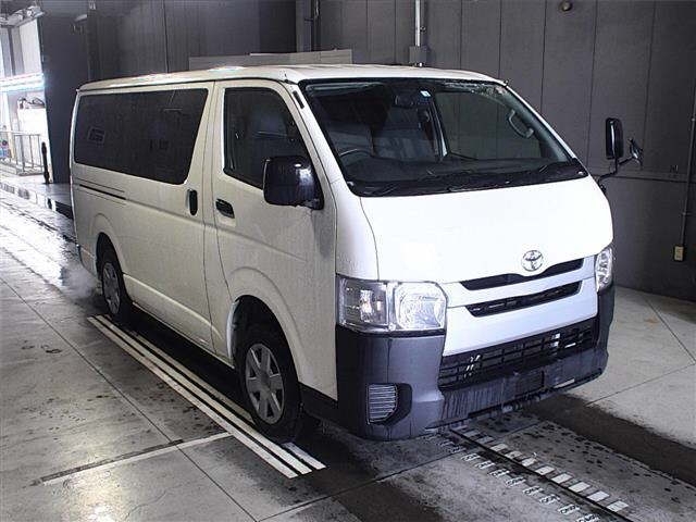 Import and buy TOYOTA HIACE VAN 2018 from Japan to Nairobi, Kenya