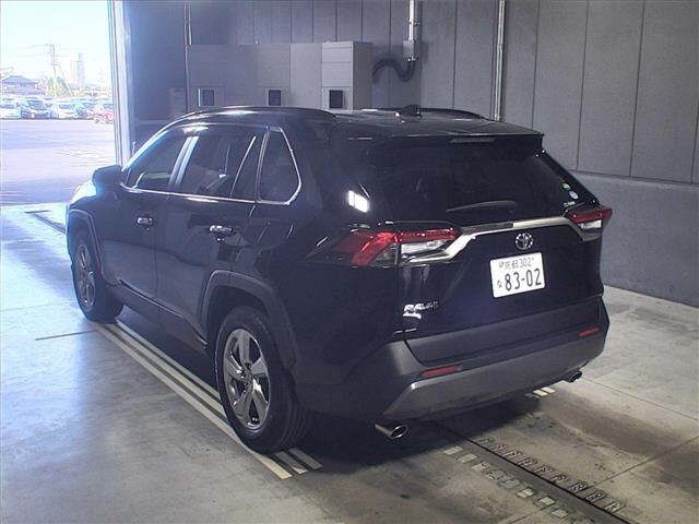 Import and buy TOYOTA RAV4 2019 from Japan to Nairobi, Kenya