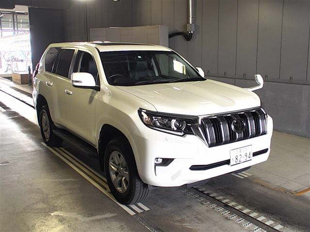 Import and buy TOYOTA LAND CRUISER PRADO 2018 from Japan to Nairobi, Kenya